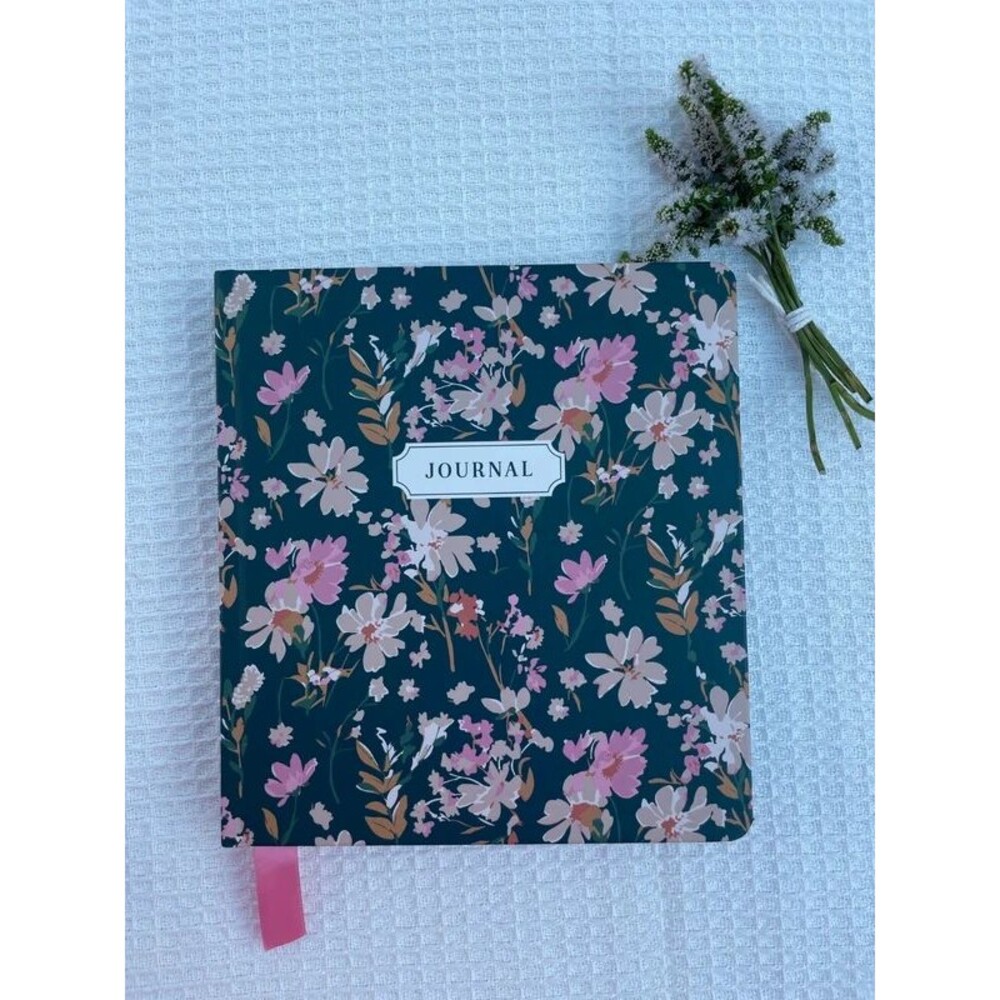 Notebook - Picture 4 of 4